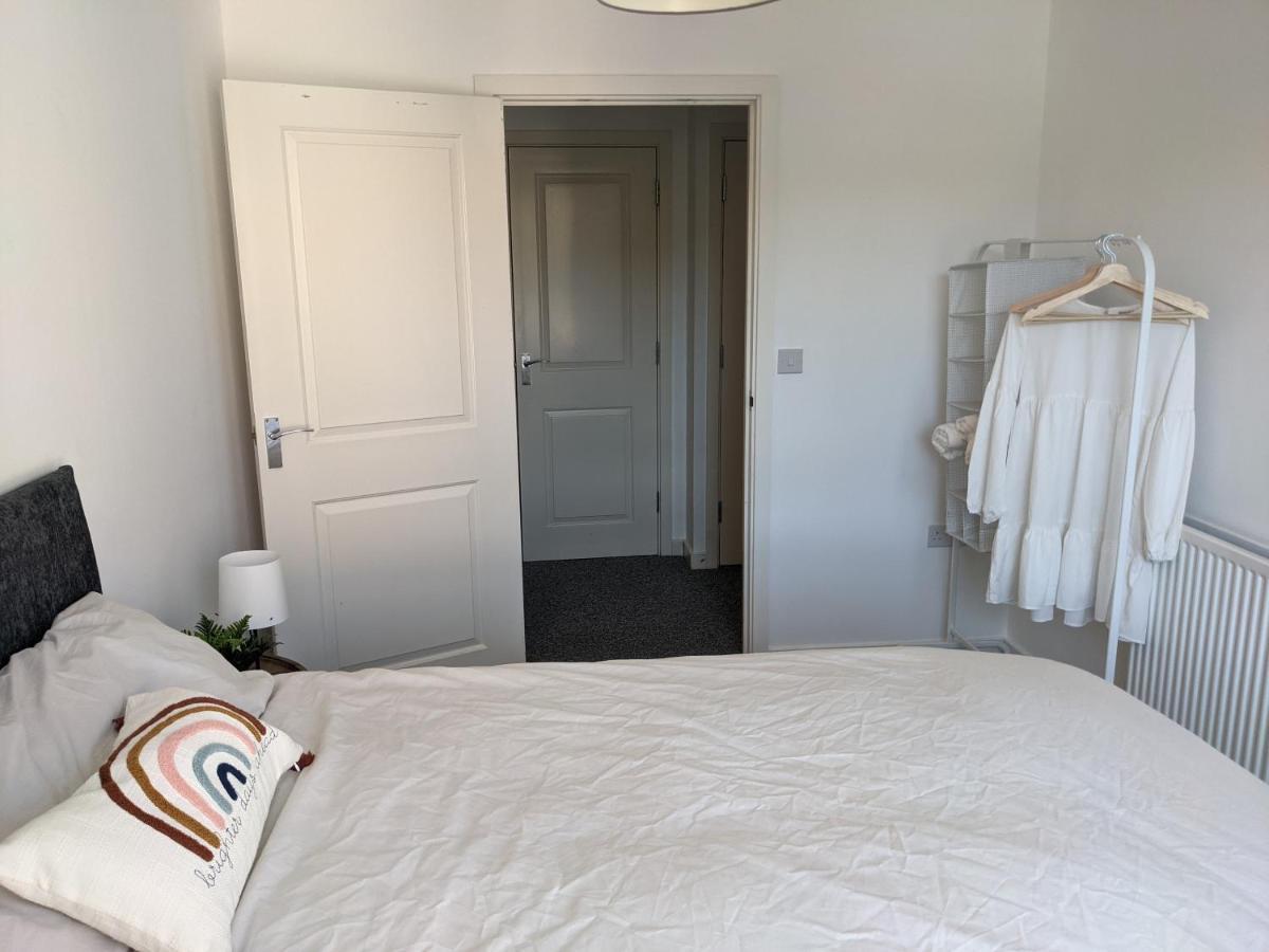 Simple 2-Bedroom 1.5 Bath Apartment In Thornhill Southampton Exterior foto