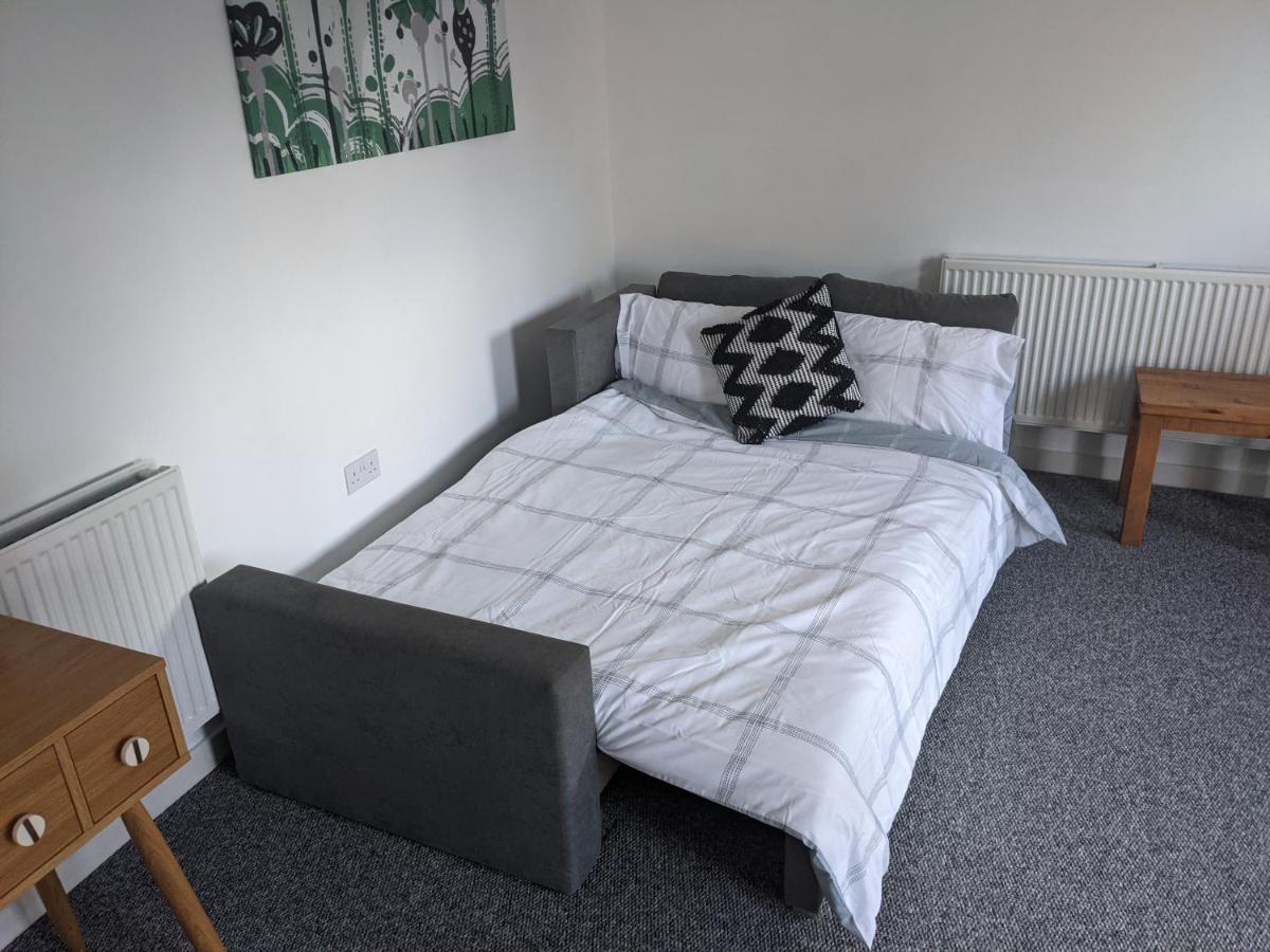 Simple 2-Bedroom 1.5 Bath Apartment In Thornhill Southampton Exterior foto